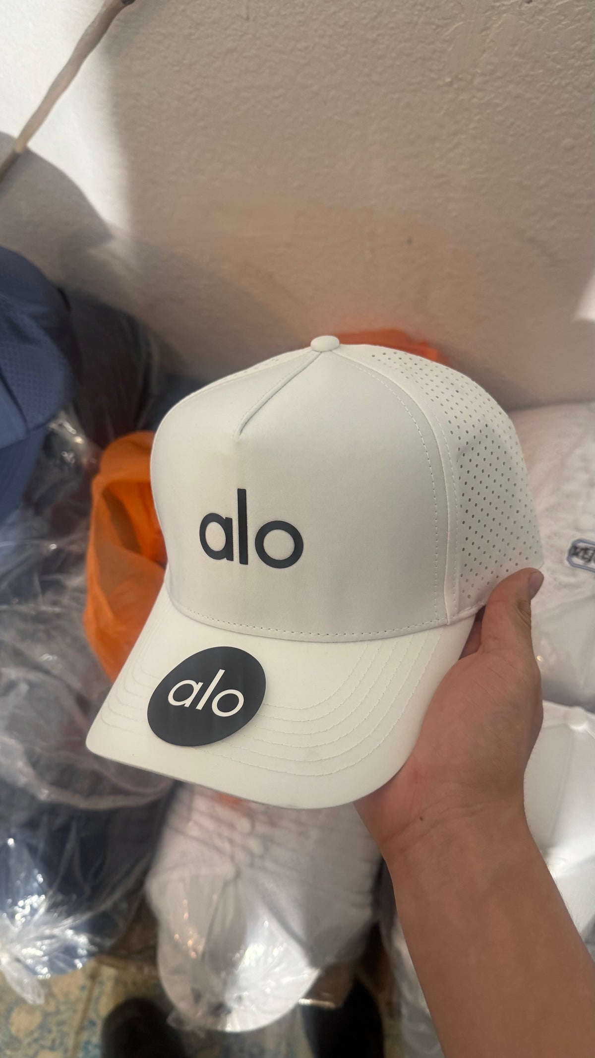 LOTE 5 GORRAS ALO