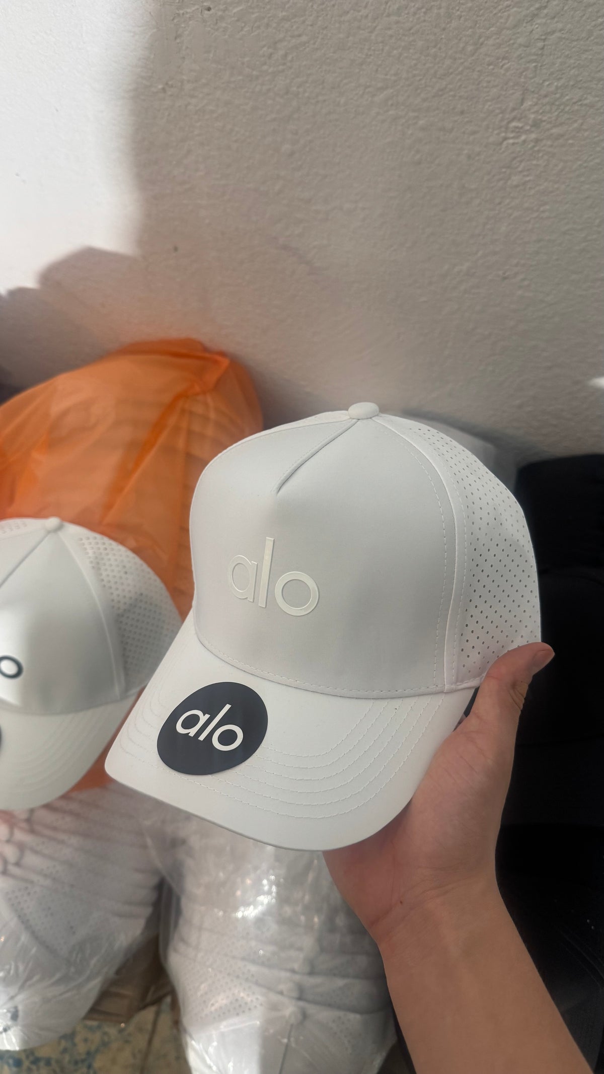 LOTE 5 GORRAS ALO