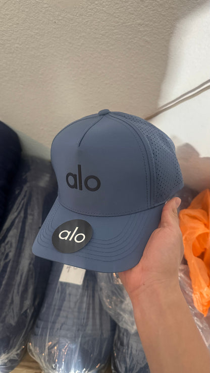 LOTE 5 GORRAS ALO